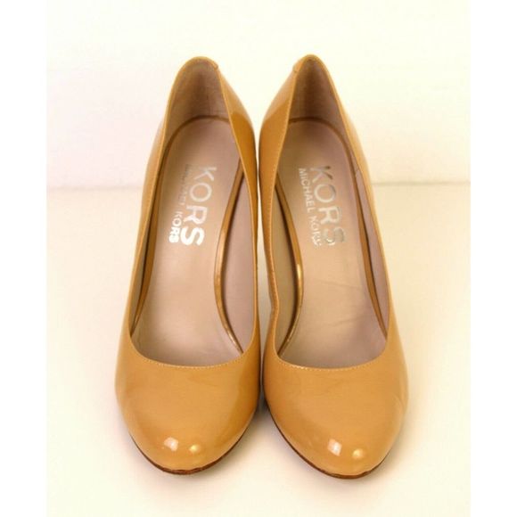Michael Kors Tan Heels - Picture 3 of 12